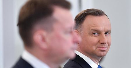 Rząd odchodzi, a Andrzej Duda wręczy nominacje generalskie