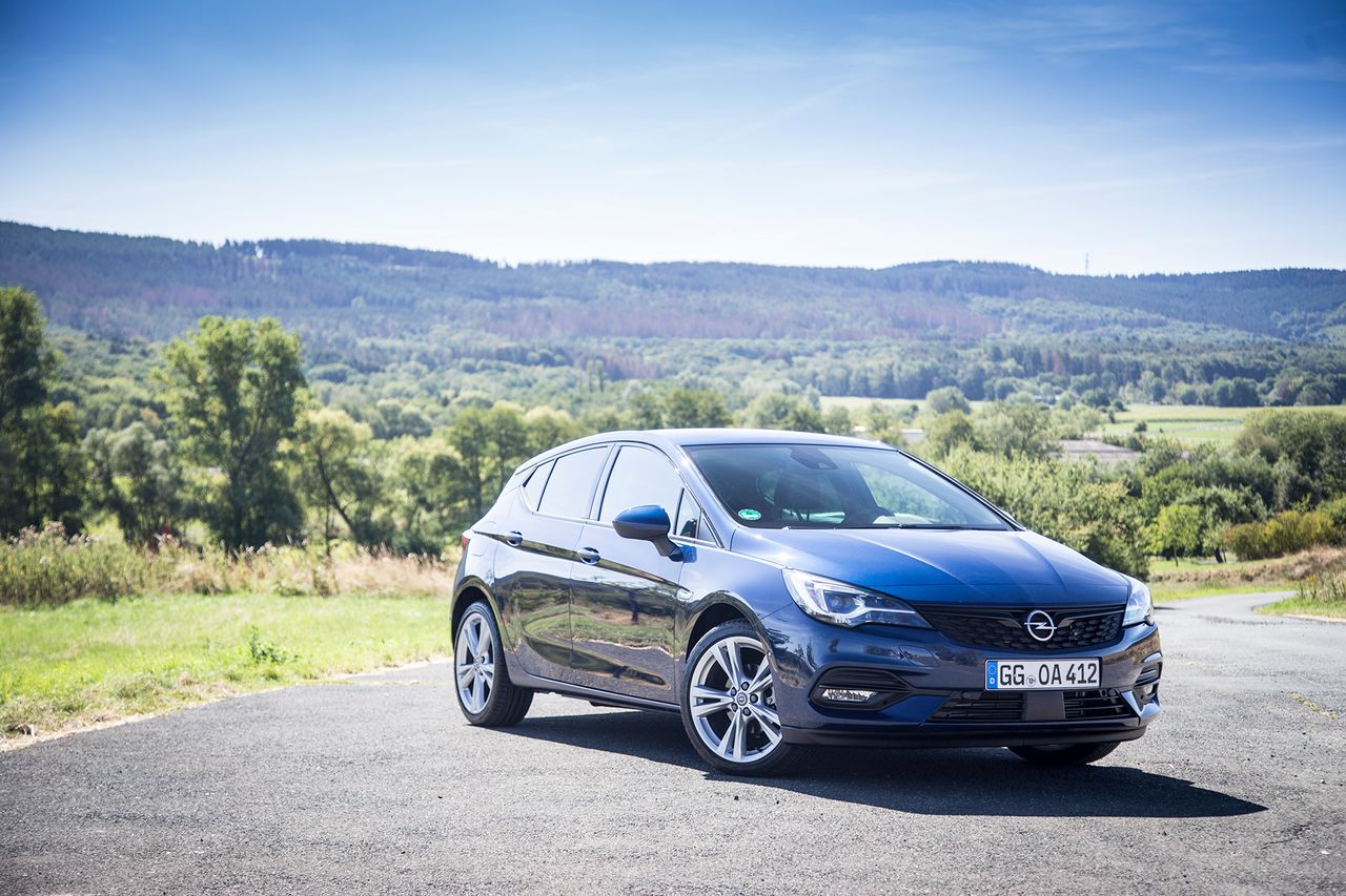 Opel Astra 1.4 2019 (fot. Mateusz Żuchowski)