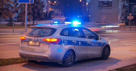 19-latek skatował 15-latka. Bo był mu winien pieniądze