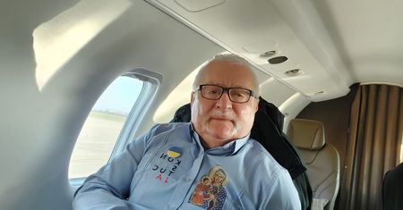 Wałęsa odpowiada na kąśliwy komentarz. Pisze o podatku od wynagrodzenia