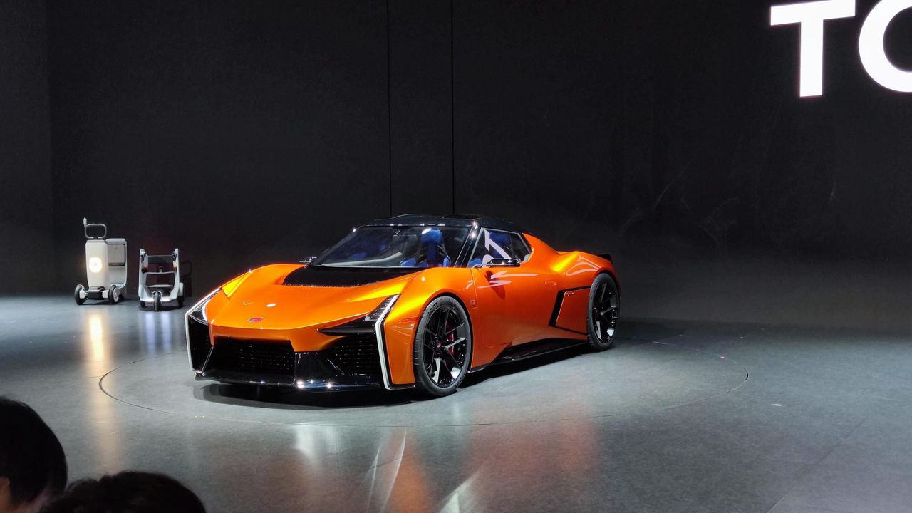 The Toyota FT-Se is the electric successor to the MR2. Hopefully, it will go into production