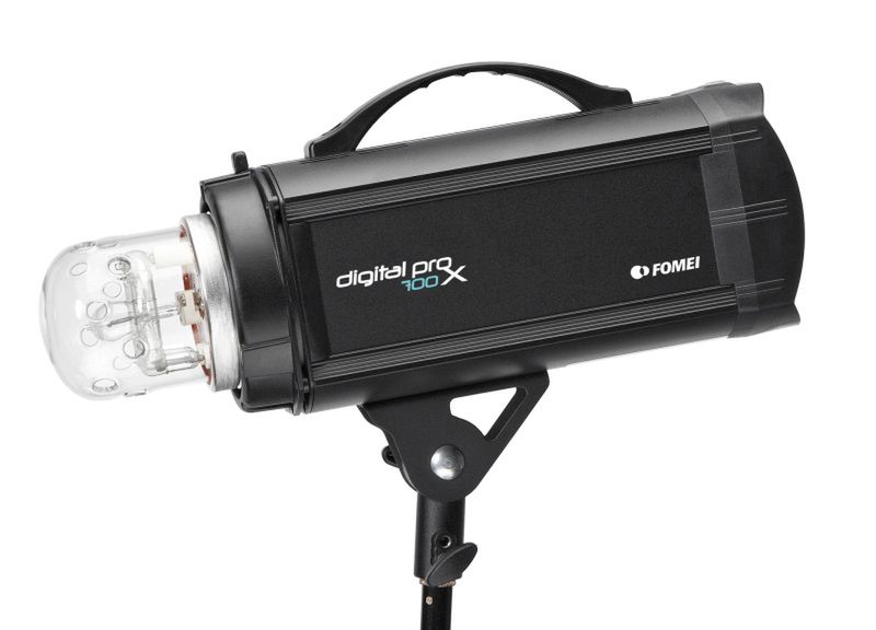 Fomei Digital PRO X 700 - lampa studyjna z możliwością sterowania ze smartfona