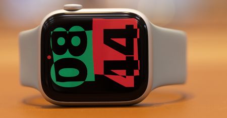 Apple Watch wykrył wypadek i wezwał pomoc. Kierowcy nie było na miejscu