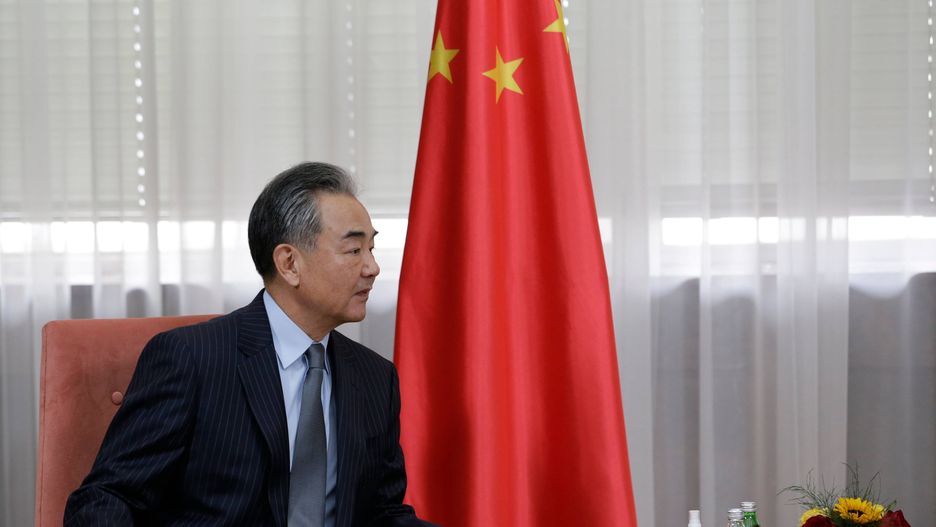 China's Foreign Affairs Minister Wang Yi visits Serbiaepa09550260 Chinese Foreign Affairs Minister Wang Yi during a meeting with Serbian President Vucic in Belgrade, Serbia, 28 October 2021. Wang Yi is on an official visit to Serbia.  EPA/ANDREJ CUKIC Dostawca: PAP/EPA.ANDREJ CUKIC