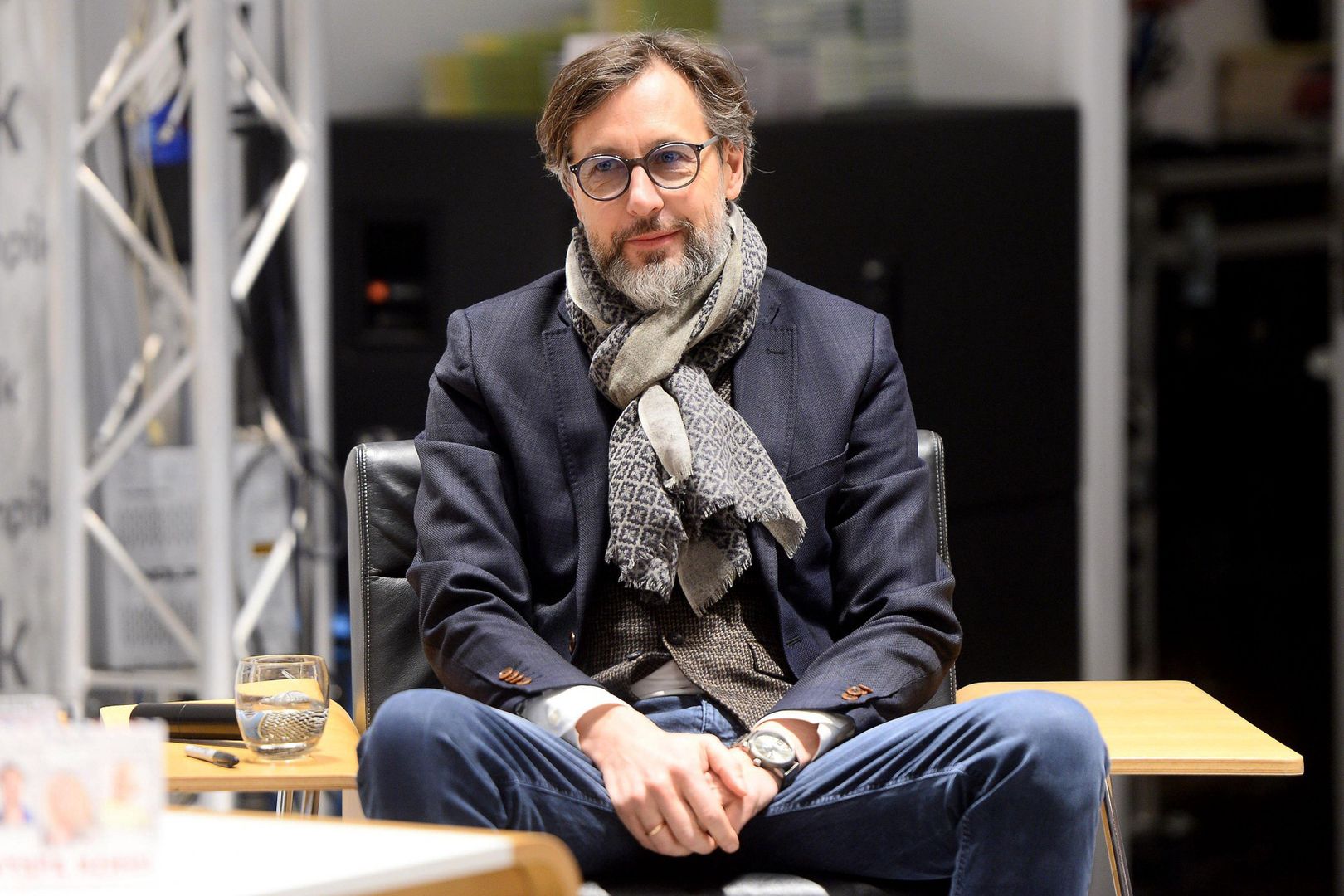 Szymon Majewski wbija szpilę Edycie Górniak. "Wymyśliłem maseczkę do występów"
