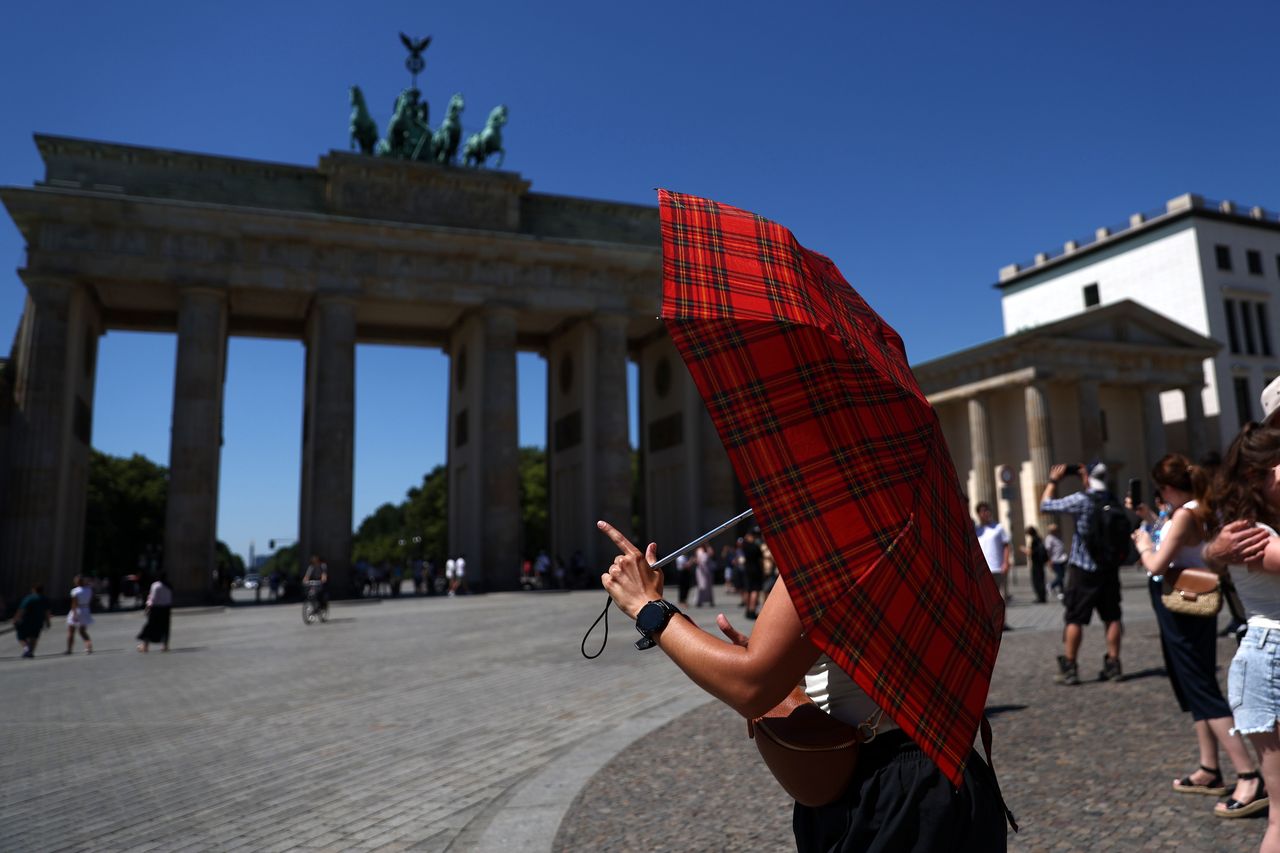 Skwar w Europie. Padają rekordy temperatur. Wydano czerwone alerty