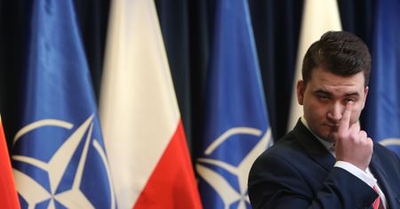 Misiewicz balował w Białymstoku: "Z kieszeni WYCIĄGAŁ SETKĘ ZA SETKĄ, straszna wiocha…"