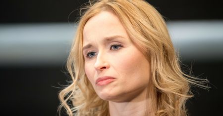 "Nie czuję się bezpiecznie". Widz nagrał Bartoszewicz nagą na scenie