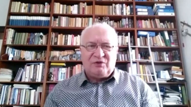 Prof. Simon analizuje sytuację epidemiczną w Polsce