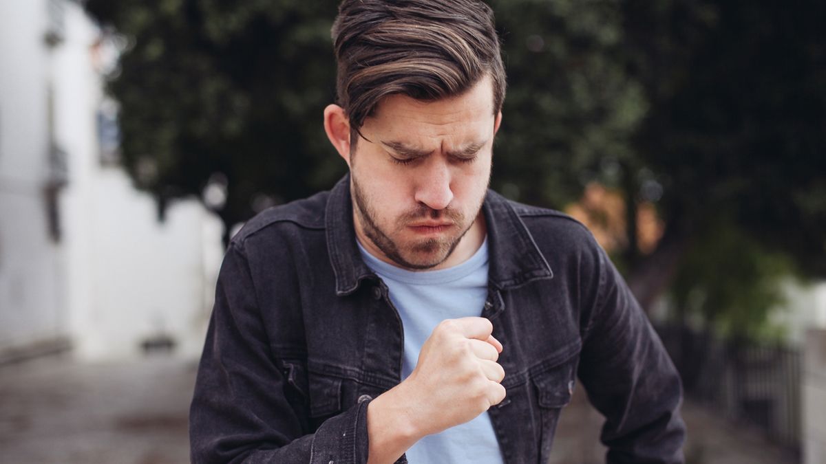 Bromheksyna zwiększa ilość wydzieliny, zmniejsza jej lepkość i upłynnia ją