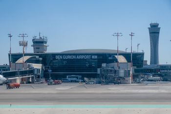 Trzy samoloty na lotnisku Ben Guriona w Izraelu uszkodzone w irańskim ataku