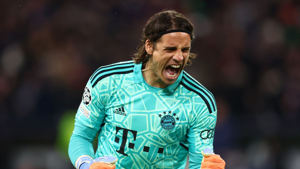 MUNICH, GERMANY - MARCH 08: Yann Sommer of FC Bayern München celebrates during the UEFA Champions League round of 16 leg two match between FC Bayern München and Paris Saint-Germain at Allianz Arena on March 08, 2023 in Munich, Germany. (Photo by Chris Brunskill/Fantasista/Getty Images)
