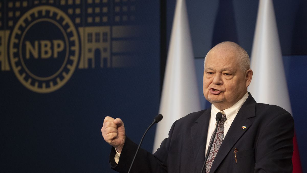 06.05.2022. Warszawa. Konferencja prasowa prezesa Narodowego Banku Polskiego po posiedzeniu Rady Polityki Pienieznej.  n/z Adam Glapinski