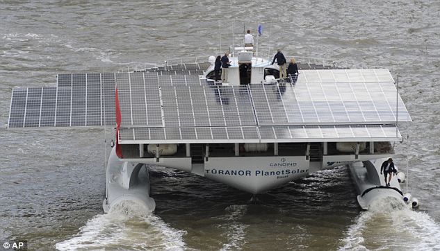 PlanetSolar w podróży dookoła świata