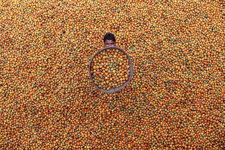 Życie biednych ludzi tematem i misją konkursu fotograficznego CGAP 9
