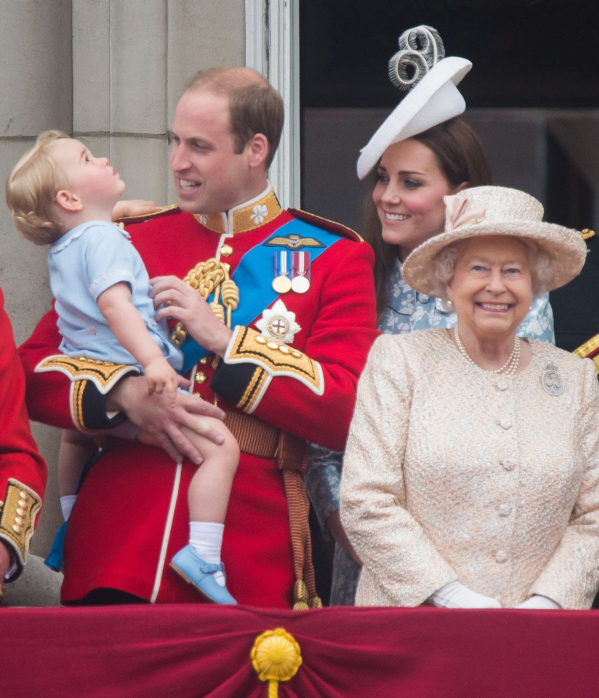 Królowa Elżbieta II z Williamem, Kate i Georgem w 2015 roku