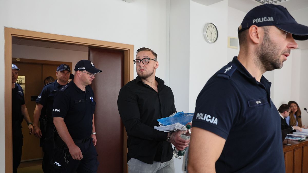 Łukasz Żak tryska humorem podczas procesu