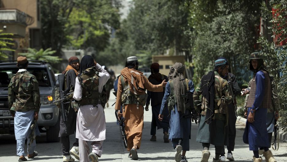 Talibskie patrole w miastach Afganistanu