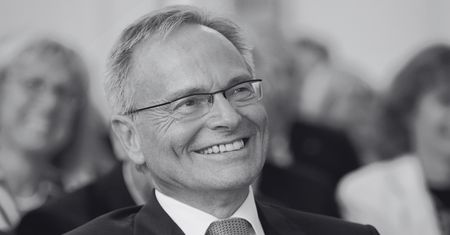 Legendarny optyk nie żyje. Wielu z nas kupowało okulary jego marki