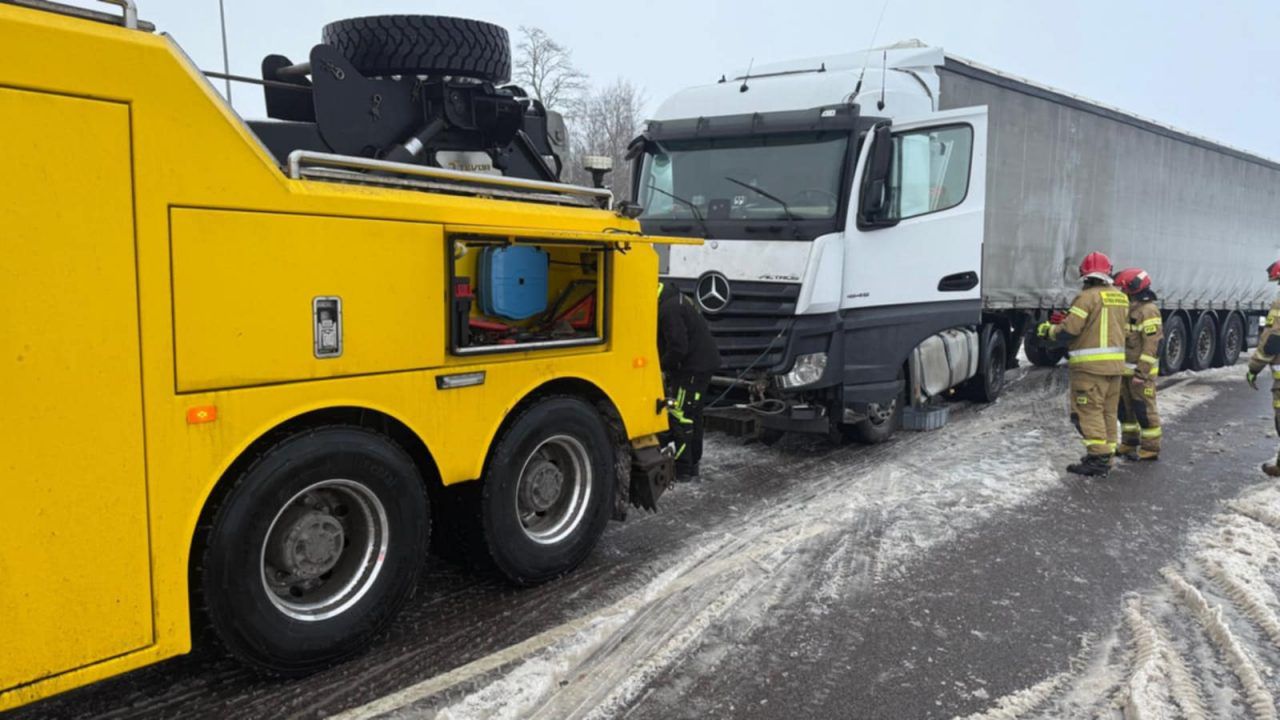 Płouszowice: Obwodnica Lublina przejezdna po porannym zdarzeniu z udziałem ciężarówki