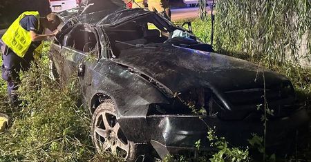 17-latek i dwie młodsze koleżanki w audi. Dramat na drodze w Skrzyńcu