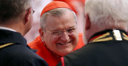 Kardynał bez mieszkania i pensji. Papież Franciszek stracił cierpliwość