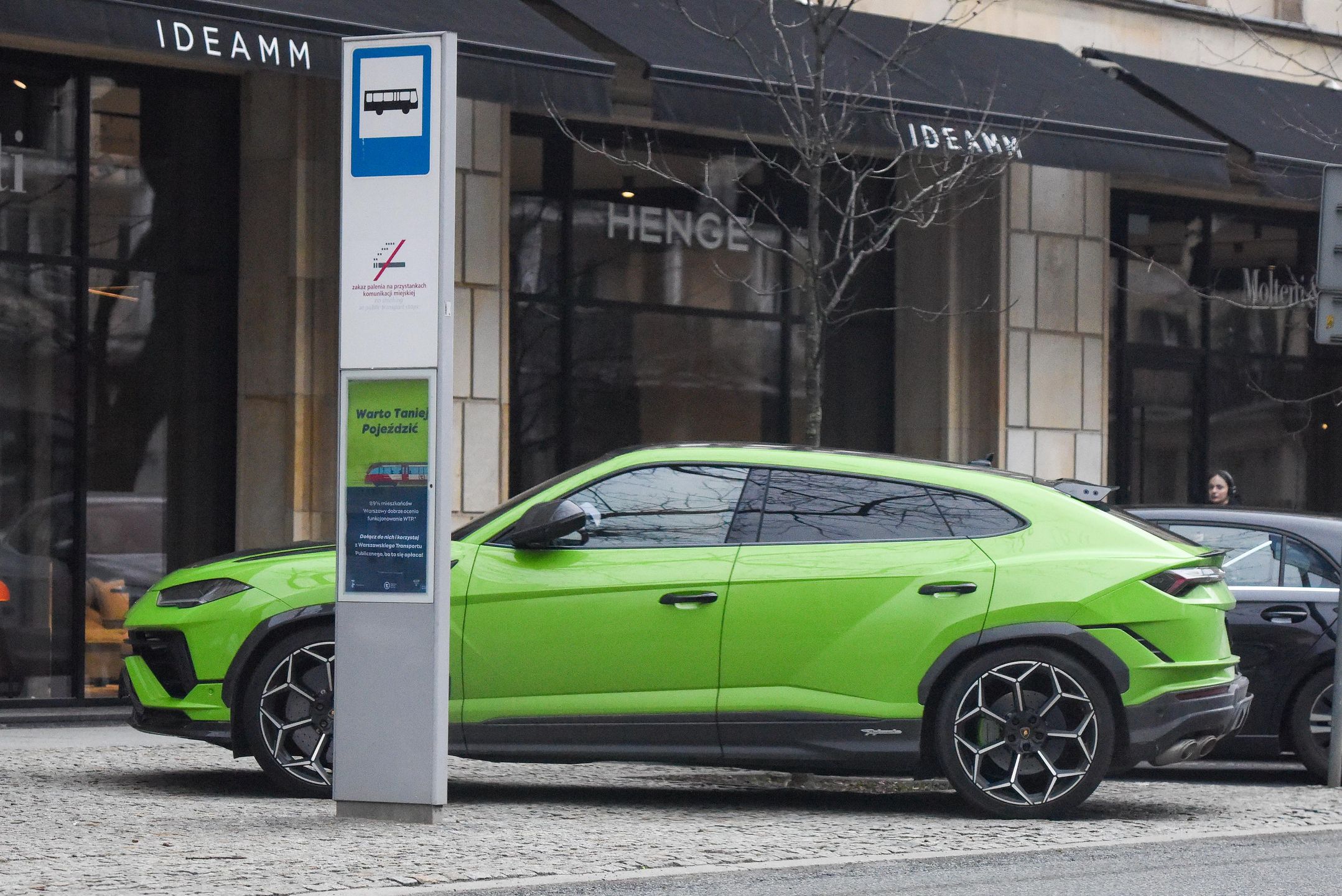 Kuba Wojewódzki łamie przepisy drogowe