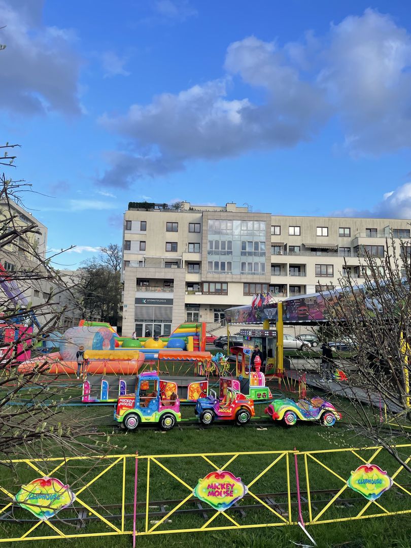 Wesołe miasteczko w Pruszkowie 