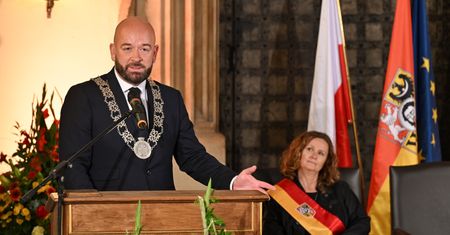 Sutryk nie chce podać się do dymisji. PiS ma plan
