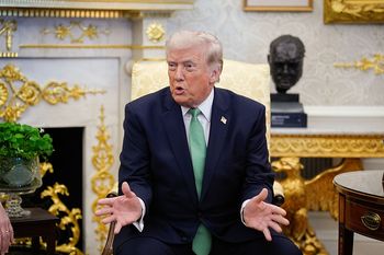 Trump tłumaczy się po ataku Izraela. "USA nie miały żadnej wiedzy"