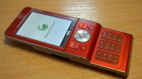 Sony Ericsson Shinobu X-123i 1