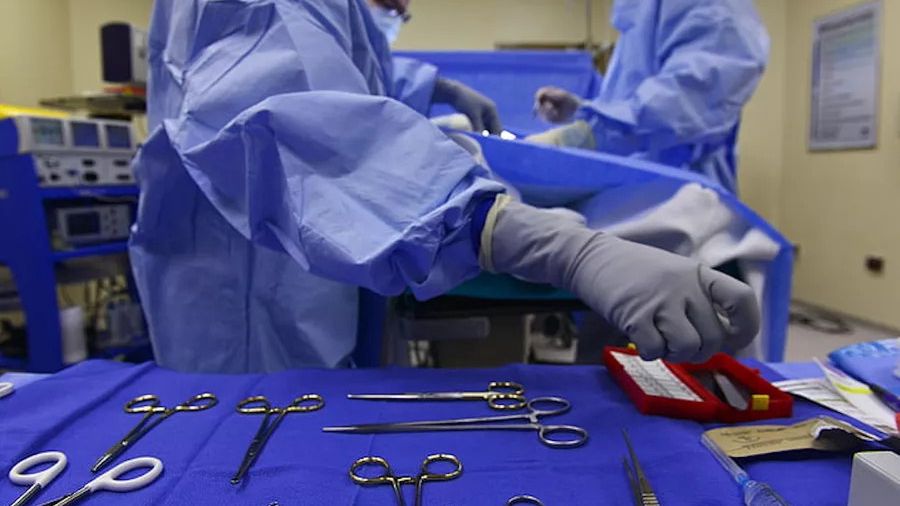 Operacja chińskich badaczy to pierwsza taka próba w historii transplantologii