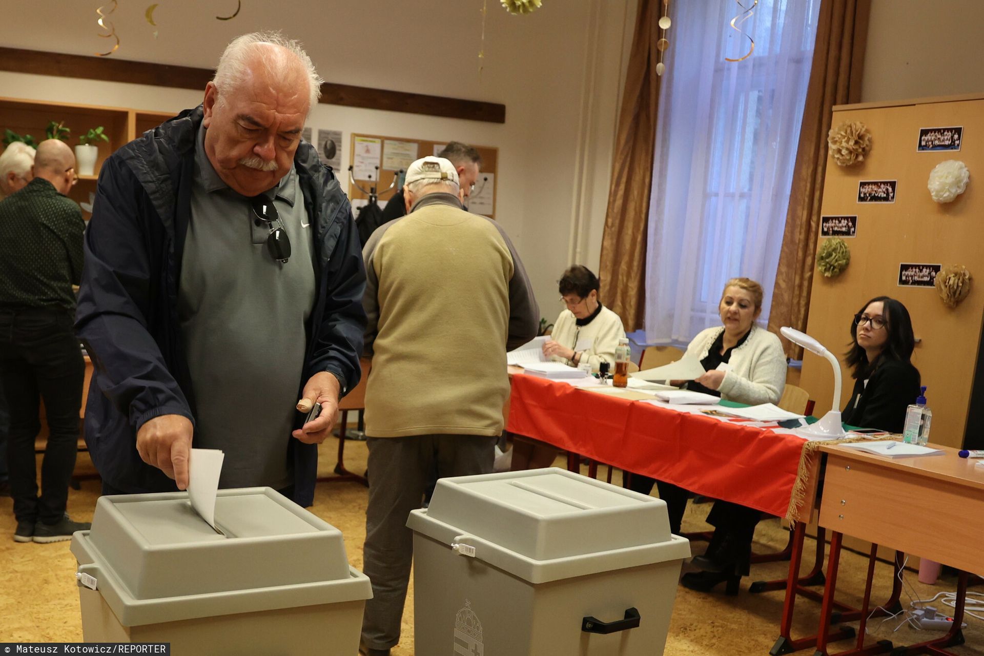 Trzeci sondaż z Węgier. Szansa na większość konstytucyjną