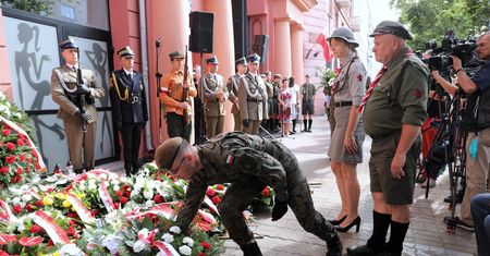 Warszawa. Inauguracja obchodów. Upamiętniono wydanie rozkazu rozpoczęcia powstania