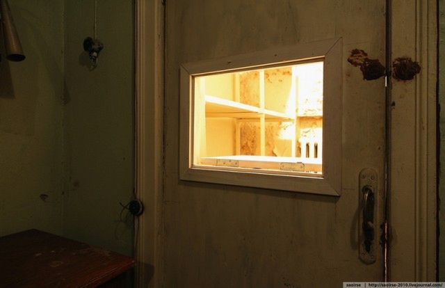 Co kryje wnętrze radzieckiego schronu? 34