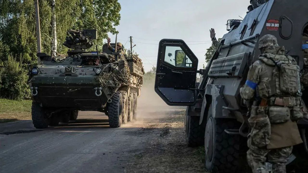 Stryker and Oncilla armored personnel carriers in the Kursk region