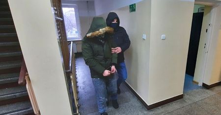 Warszawa. Kradli samochody ze stołecznych ulic. Pięć osób w rękach policji