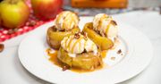 Natnij jabłka w ten sposób i zalej marynatą. Ten deser z grilla to absolutny hit