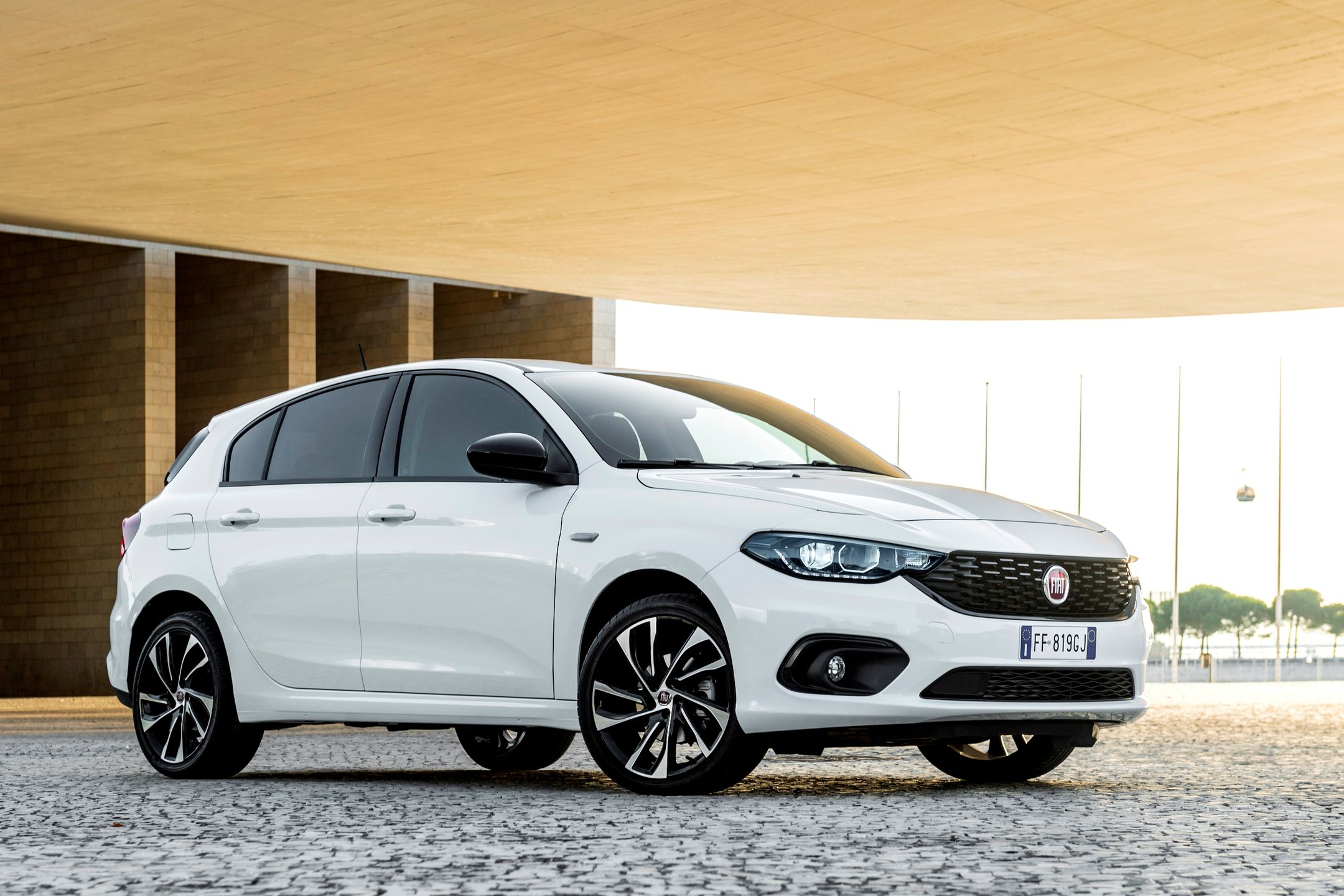 Punktem odniesienia dla innych samochodów będzie dziś Fiat Tipo S-Design
