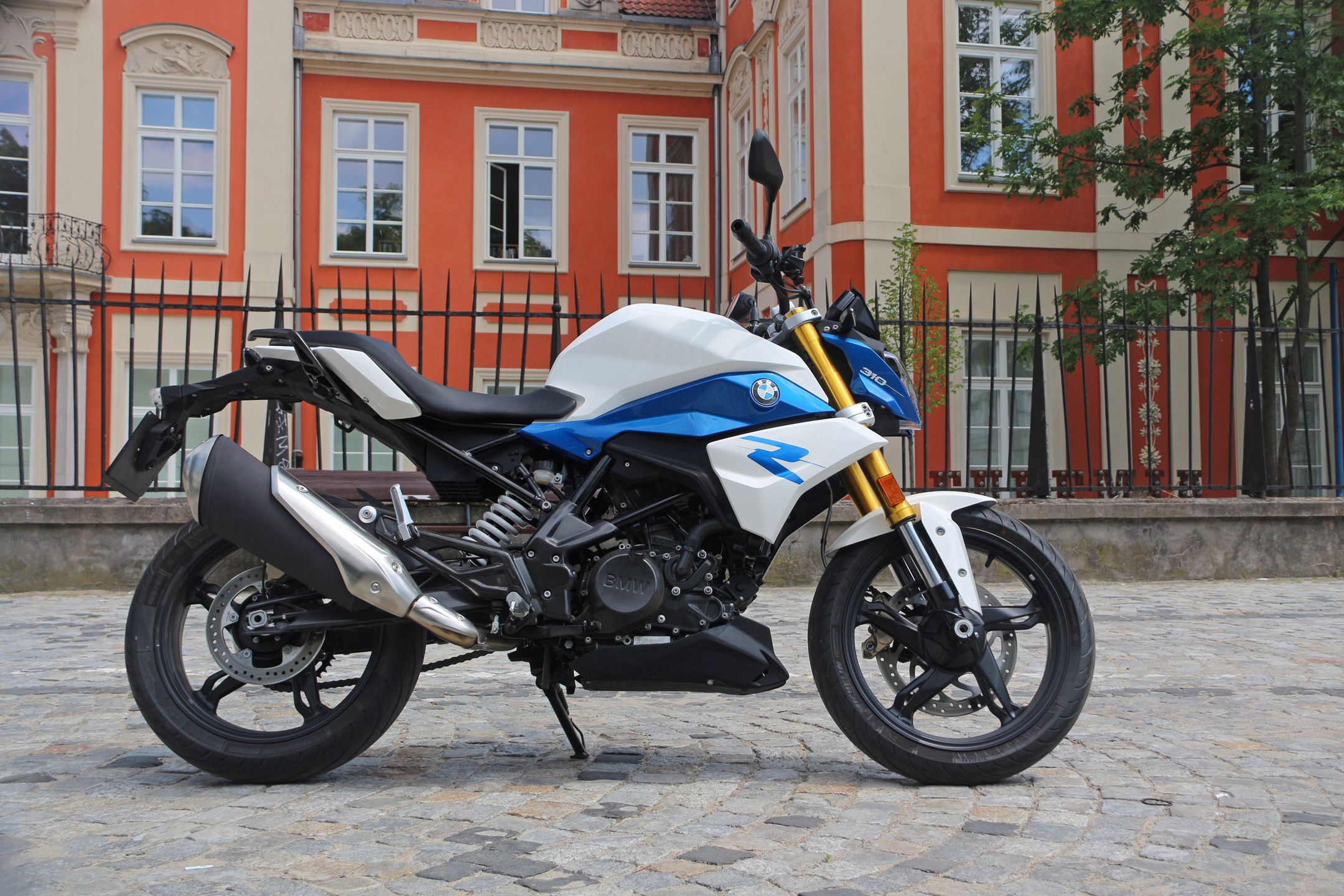BMW G 310 R
