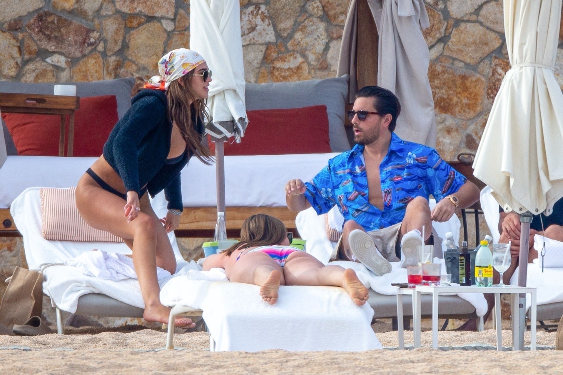 Scott Disick i jego młodsza o 18 partnerka, Amelia Hamlin wypoczywają w Meksyku