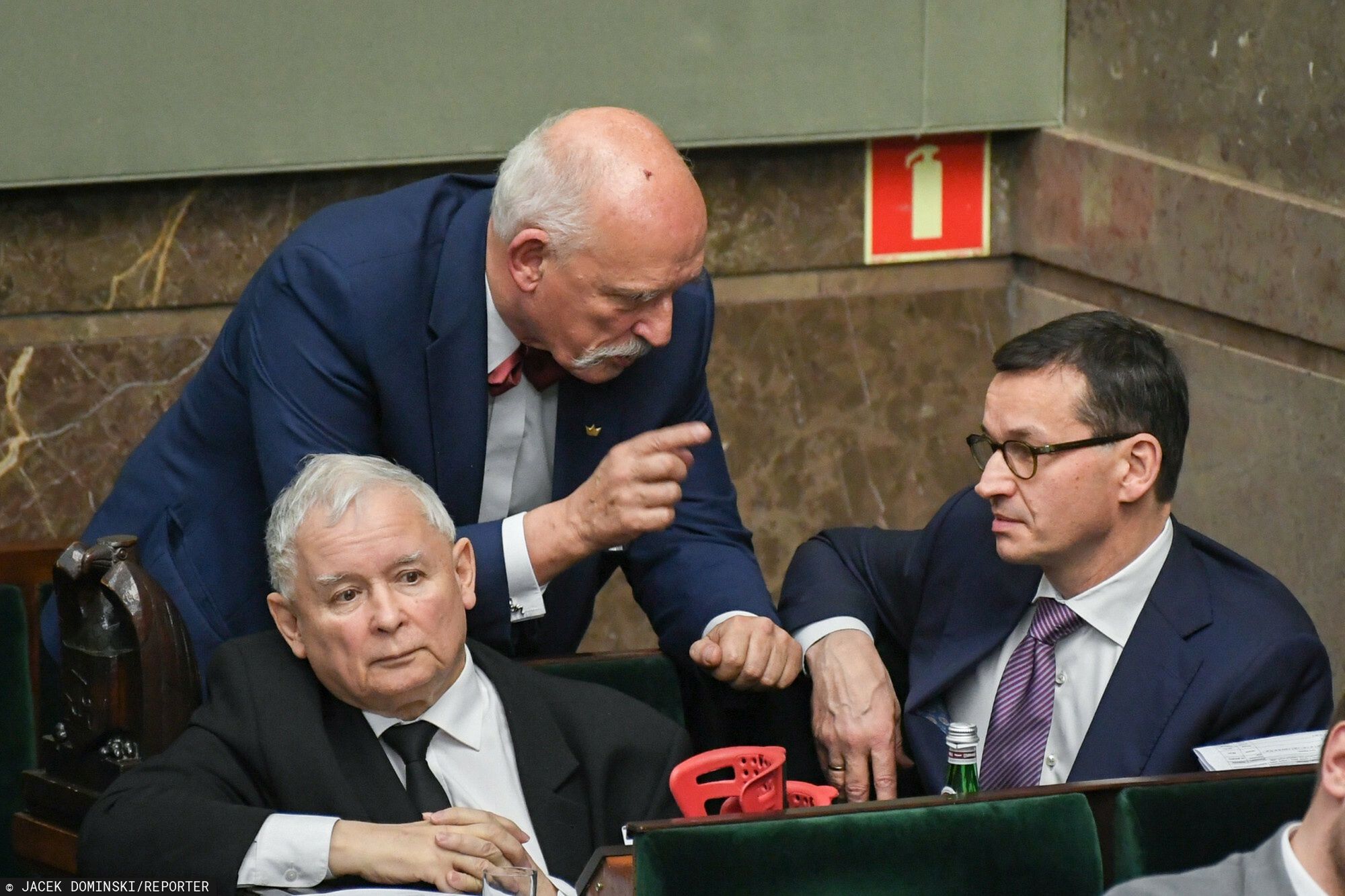 Sondaż parlamentarny dla WP. PiS daleko od większości. Potrzebuje sojusznika 