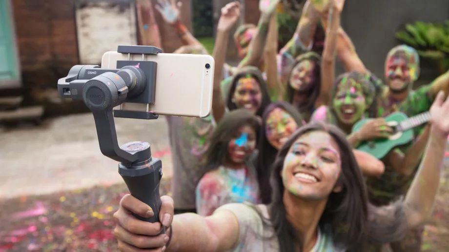 Nowe gimbale DJI do lustrzanek i smartfonów ustabilizują każde ujęcie 1