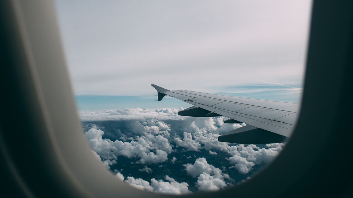 Okno w samolocie