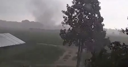 Gustnado w Wielkopolsce? Wir pyłu nagrany  podczas burzy