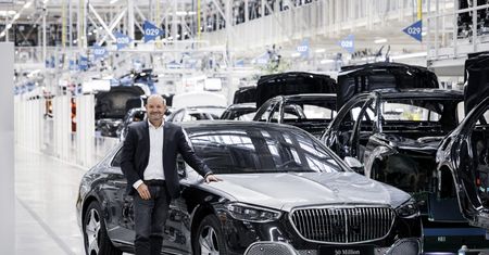 Oto pięćdziesięciomilionowy mercedes. Złożyli go z tego, co mieli pod ręką?