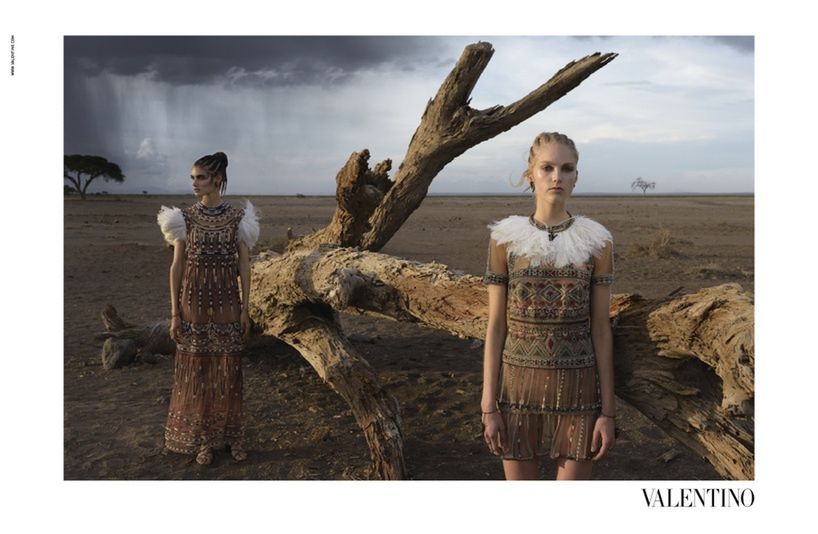 Steve McCurry fotografował wojny, teraz przygotował sesję dla Valentino 11