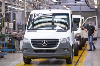 Mercedes przeniesie produkcję do Polski. Niemcy protestują