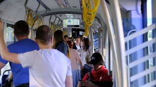 Klimatyzacja w tramwajach i autobusach MZK w Toruniu. Działa czy nie działa?