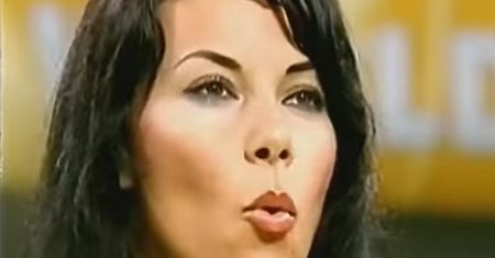 20 lat temu zmasakrowała polski hymn. Kulisy wpadki zaskakują